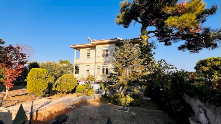 Köşk / Büyükada / Nizam: Tarihi Sivil Mimari, Ada Sessizliği
