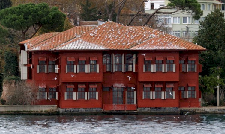Sadullah Paşa Yalısı: Çengelköy’ün Tarihi Boğaziçi Yalısı
